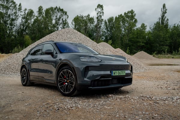 Porsche Cayenne S Electric.