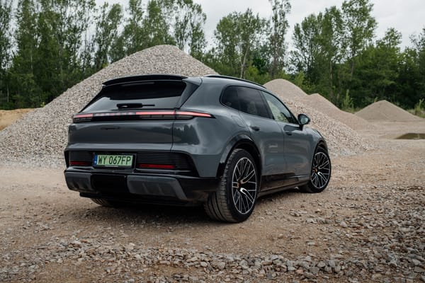 Porsche Cayenne S Electric.