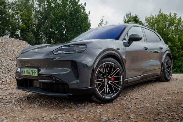 Porsche Cayenne S Electric.