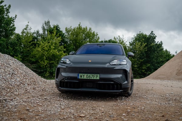 Porsche Cayenne S Electric.