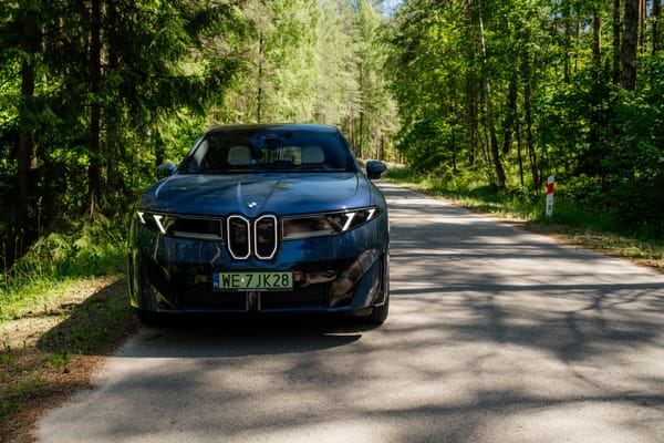 BMW iX3 50.