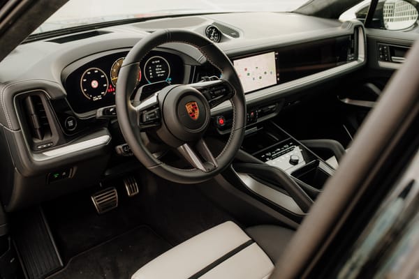Porsche Cayenne Turbo E-Hybrid Coupé z pakietem GT.