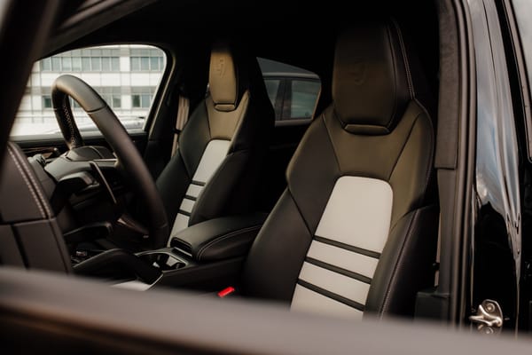 Porsche Cayenne Turbo E-Hybrid Coupé z pakietem GT.