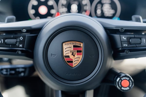 Porsche 911 Carrera.