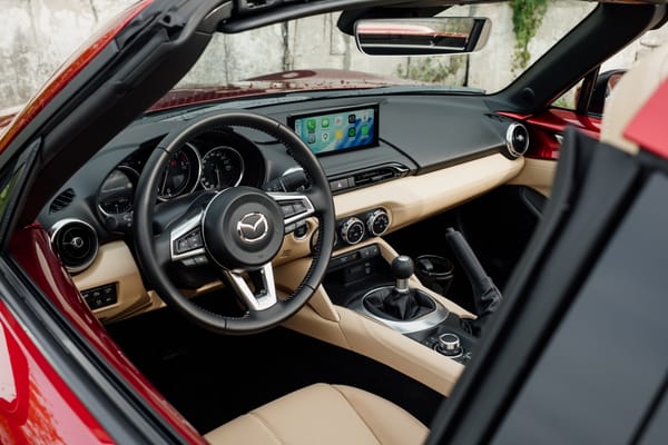 Mazda MX-5.