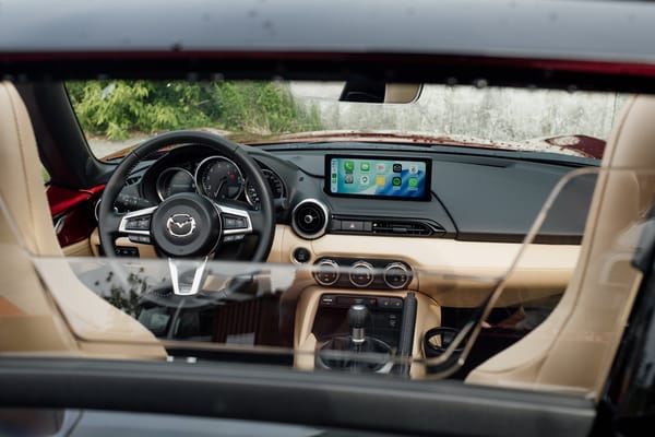 Mazda MX-5.