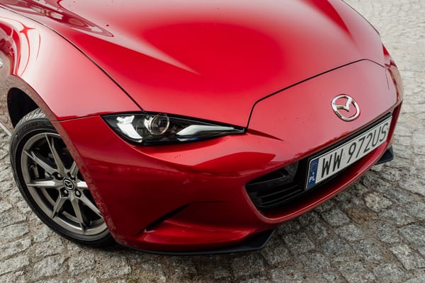 Mazda MX-5.