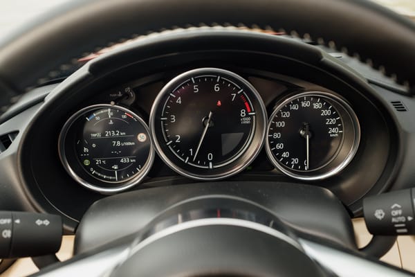 Mazda MX-5.
