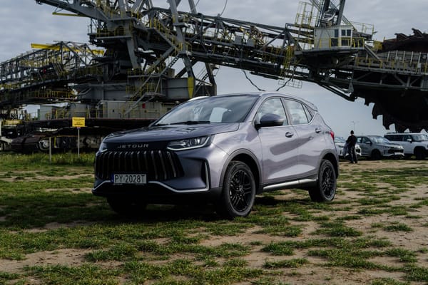 Jetour X50.