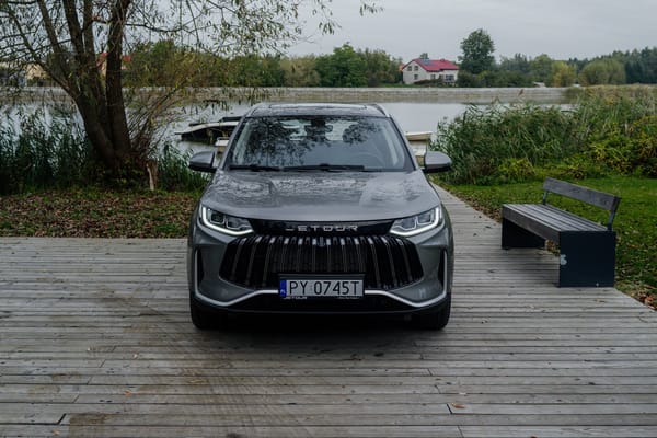 Jetour X50.