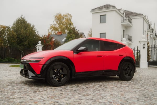 Hyundai Ioniq 3.