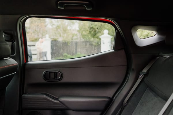 Hyundai Ioniq 3.