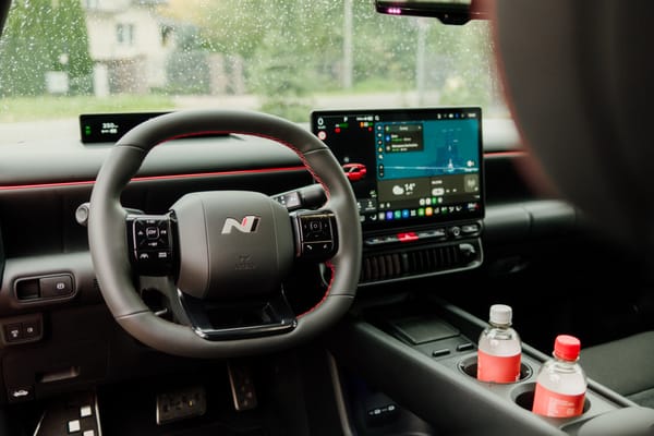 Hyundai Ioniq 3.