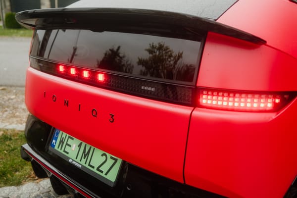 Hyundai Ioniq 3.