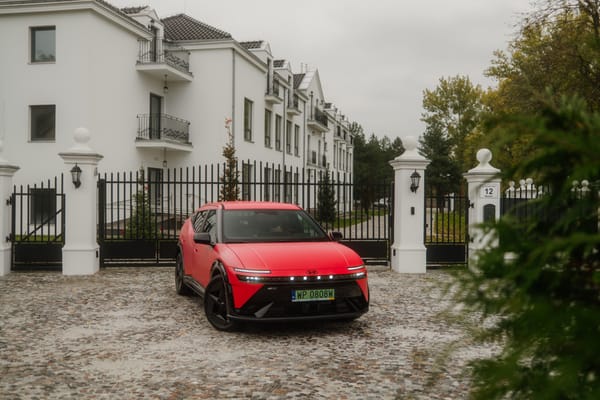 Hyundai Ioniq 3.