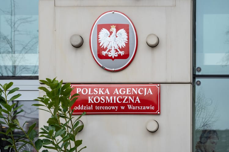 Polska Agencja Kosmiczna ostrzega przed możliwym zagrożeniem.