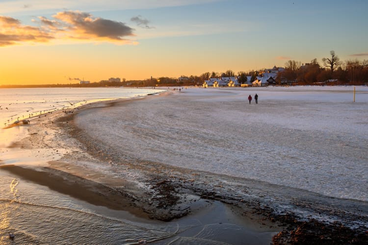 Sopot,Beach,In,The,Morning,Light,During,Winter.,Poland