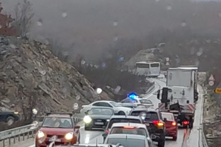 Czarnogóra: Wypadek autokaru piłkarzy. Jedna osoba nie żyje