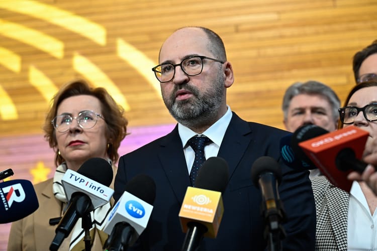 Adam Bielan komentuje awanturę w Prawie i Sprawiedliwości.