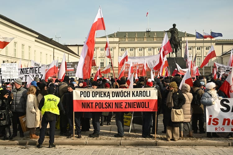 Protest przed Pałacem Prezydenckim