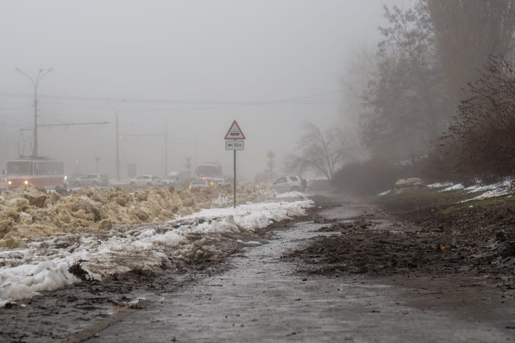 Polska walczy z roztopami
