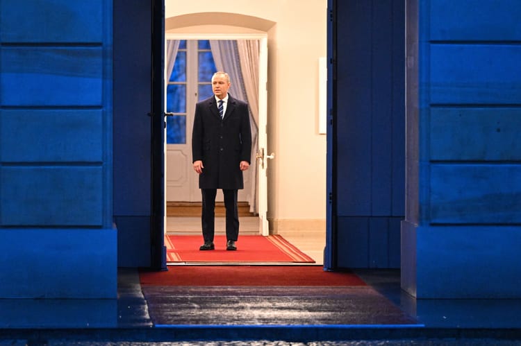 Ustawa o SAFE coraz bliżej pałacu prezydenckiego. Co zrobi Karol Nawrocki?