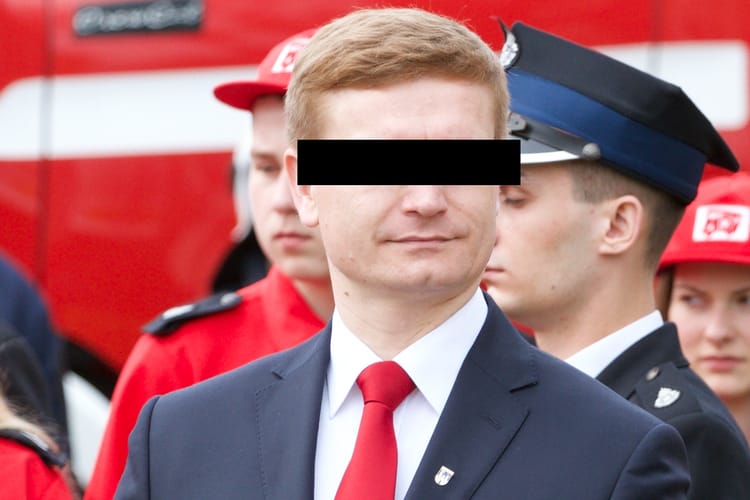 shutterstock_2677915259-pasek