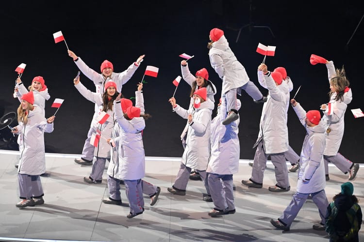 Olimpijska reprezentacja Polski podczas ceremonii otwarcia zimowych igrzysk we Włoszech