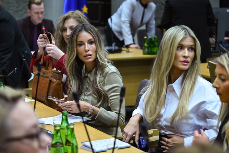 Małgorzata Rozenek-Majdan, Joanna Krupa.