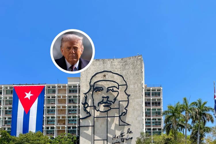 Donald Trump i mural Che Guevara.