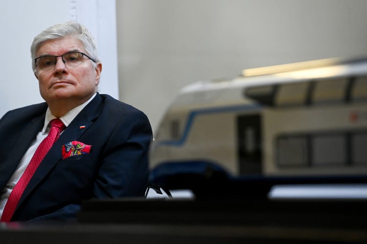 Maciej Lasek o dacie otwarcia lotniska w Baranowie.