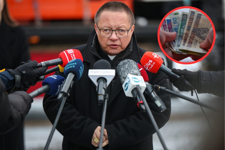 Metropolita krakowski kard. Grzegorz Ryś podczas briefingu prasowego dot. pomocy dla Kijowa