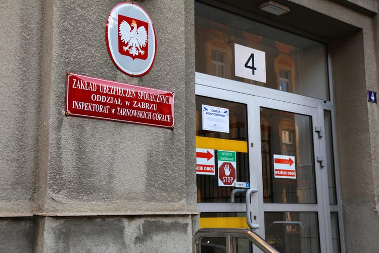 Tarnowskie,Gory,,Poland,-,August,28,,2024:,Zus,Building,In