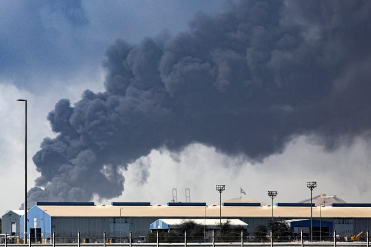 Zaatakowany Jebel Ali port w Dbaju