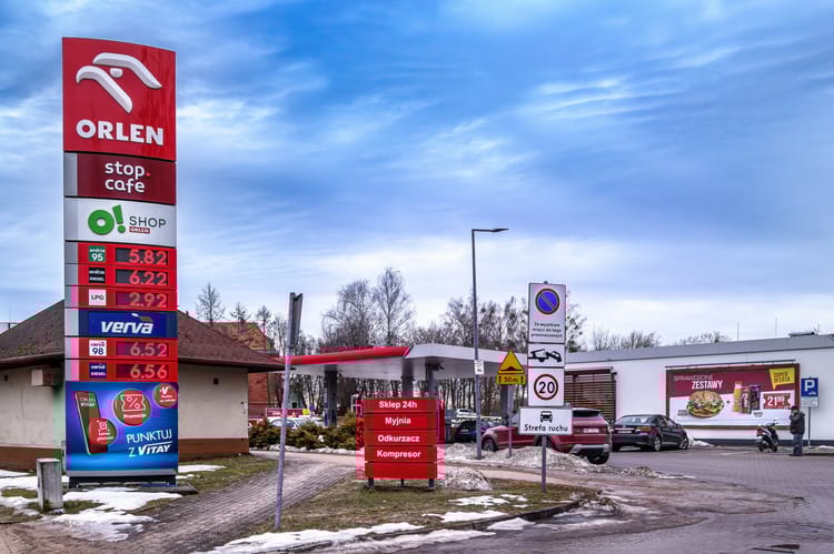 Rynek paliw nie uspokaja się, ceny w hurcie i detalu rosną