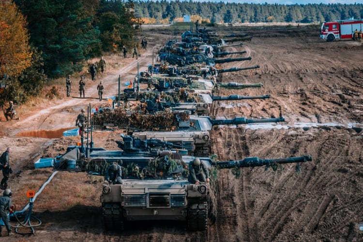 Unijne SAFE czy SAFE 0 proc.? Które rozwiązanie pozwoli na lepsze zabezpieczenie potrzeb finansowych Wojska Polskiego?