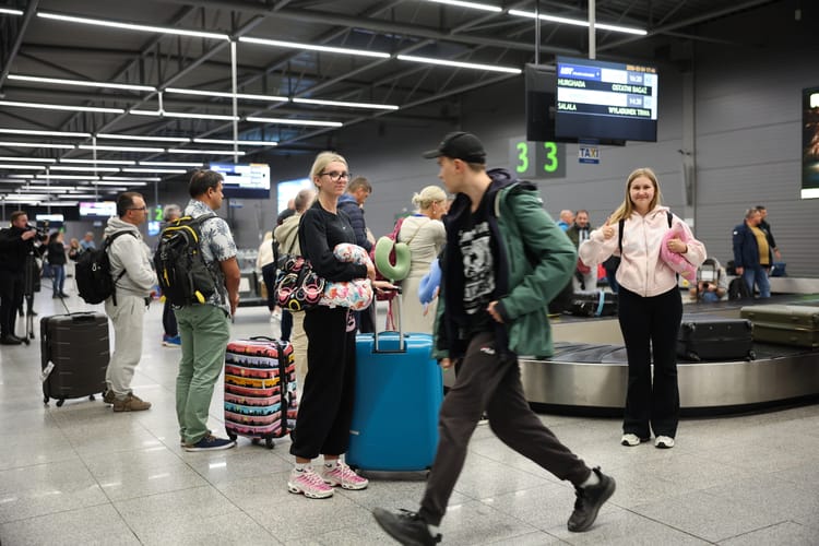 Trwa ewakuacja Polaków uwięzionych na Bliskim Wschodzie.