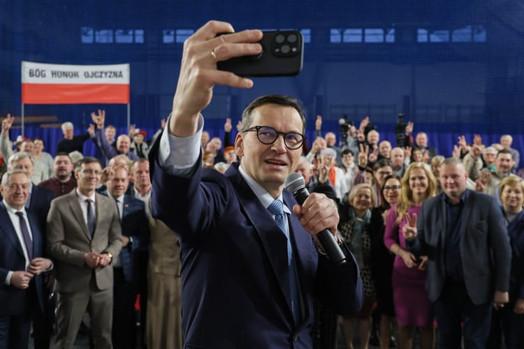 Wyszków, 8 marca. Mateusz Morawiecki podczas spotkania z mieszkańcami miasta.
