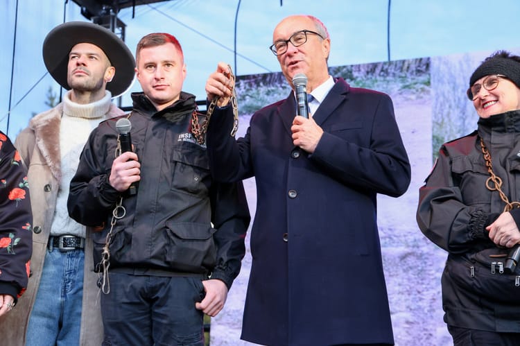 Demonstracja za odrzuceniem weta prezydenta przed Sejmem