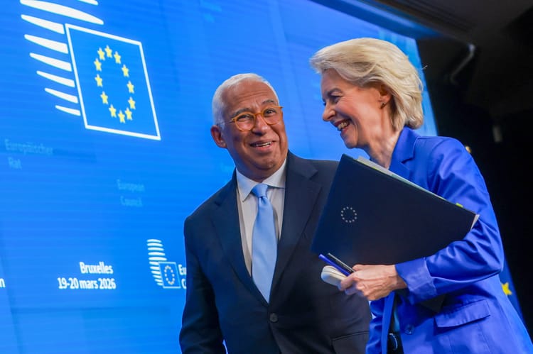 Przewodnicząca Komisji Europejskiej Ursula von der Leyen i przewodniczący Rady Europejskiej Antonio Costa po zakończeniu szczytu w Brukseli.
