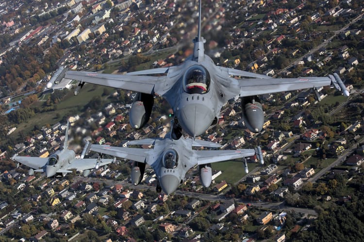 Polish,Air,Force,F-16s,During,A,Photoshoot,Overhead,Poland