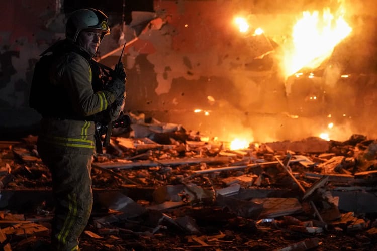 Elektrownia jądrowa w Zaporożu bez prądu. Będzie lokalne zawieszenie broni?