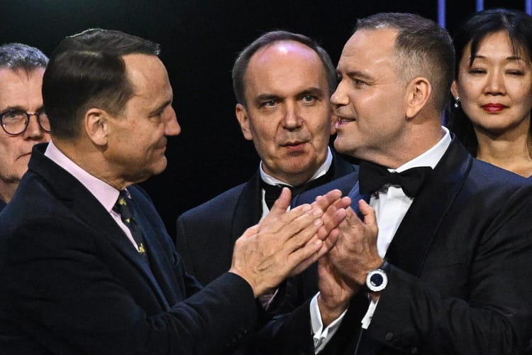 Karol Nawrocki, Radosław Sikorski, Artur Szklener