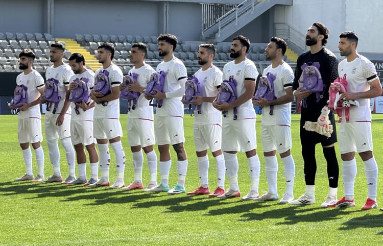 Reprezentanci Iranu upamiętnili ofiary ataku na szkołę