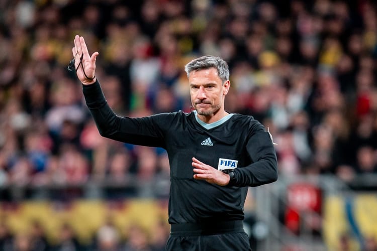 Ekspert: Sędzia popełnił co najmniej cztery większe błędy