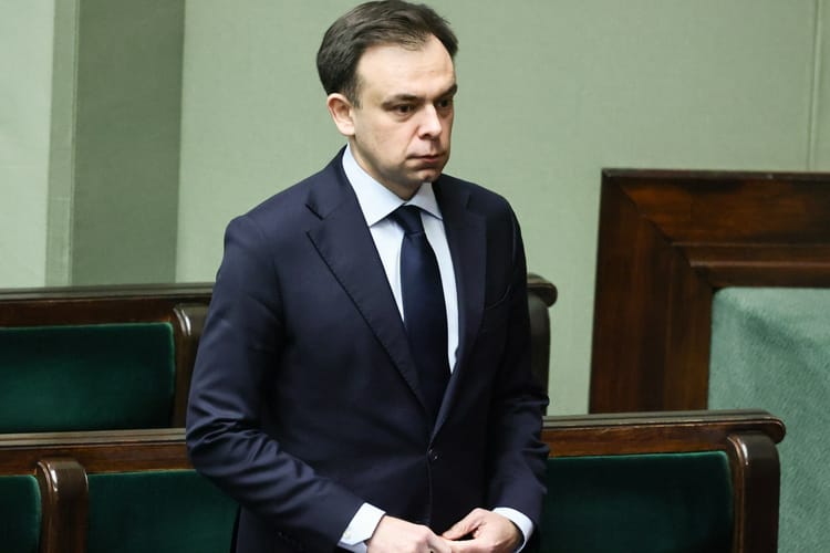 GUS podał dane o relacji długu i deficytu do PKB. Minister finansów Andrzej Domański ma o czym myśleć