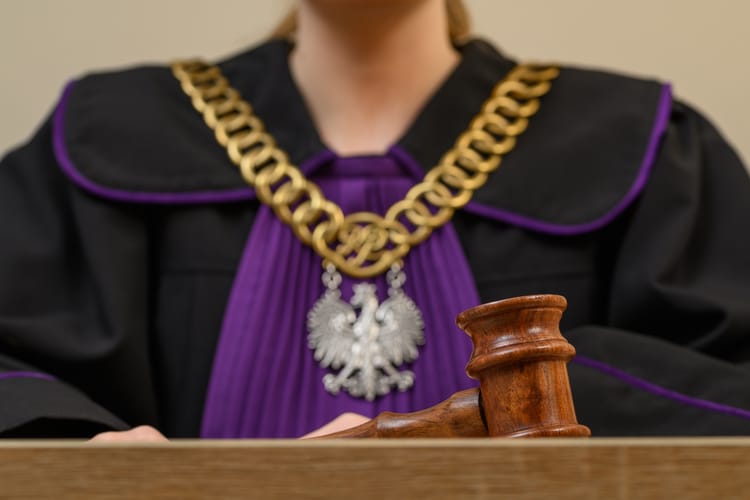 A,Judge,In,Poland,Wearing,A,Judicial,Chain,And,A