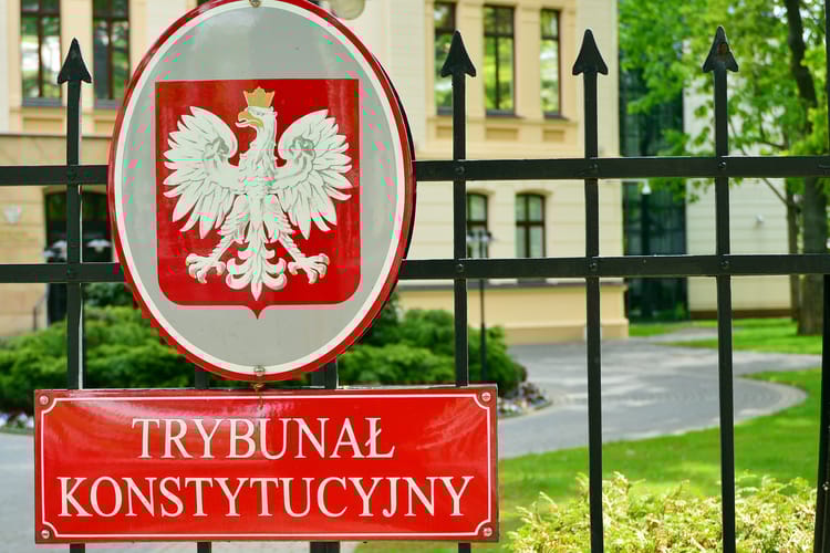 Kiedy nowi sędziowie rozpoczną pracę w Trybunale Konstytucyjnym? Pismo Bogdana Święczkowskiego.