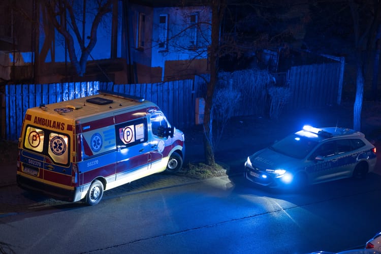 Katowice,,?l?sk,,Polska,02.11.2025:,Police,And,Ambulance,On,A,Night