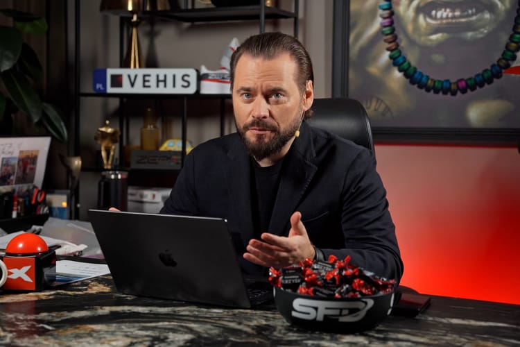 stan-tor-00_00_12_09-still001